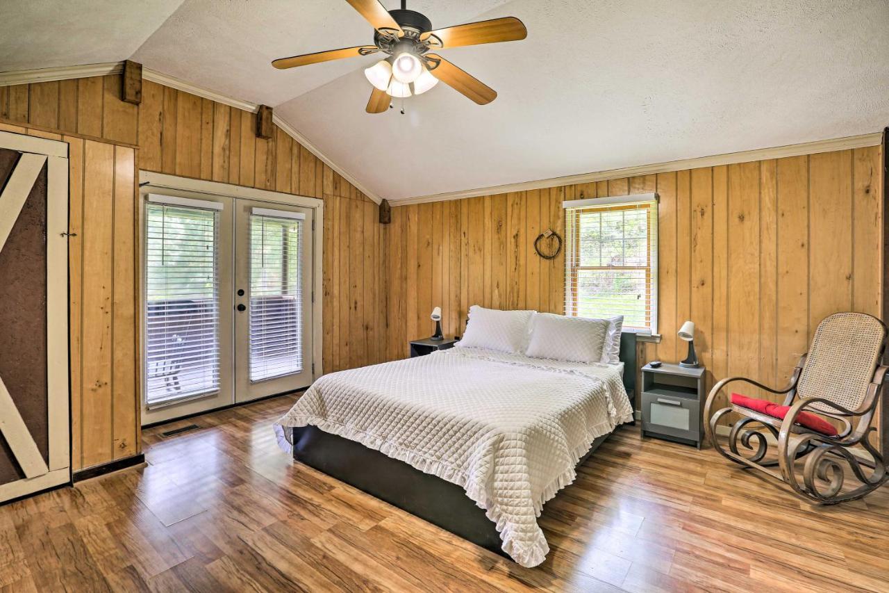 1950S Serenity Pond Cabin With View Peace And Quiet! Talladega Bagian luar foto